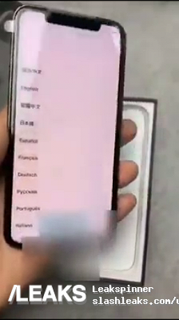 iPhone SE 2 впервые показался вживую